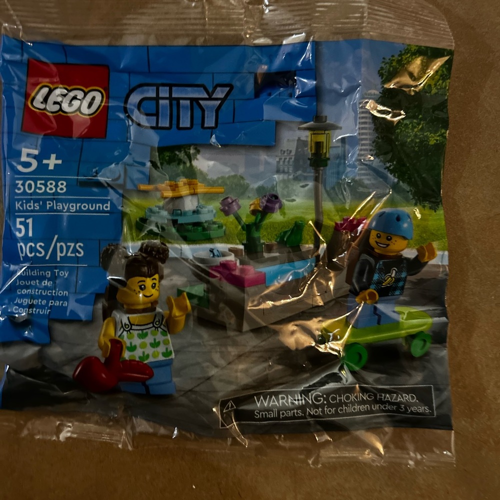 LEGO SET. NEW. CITY Kids Playground